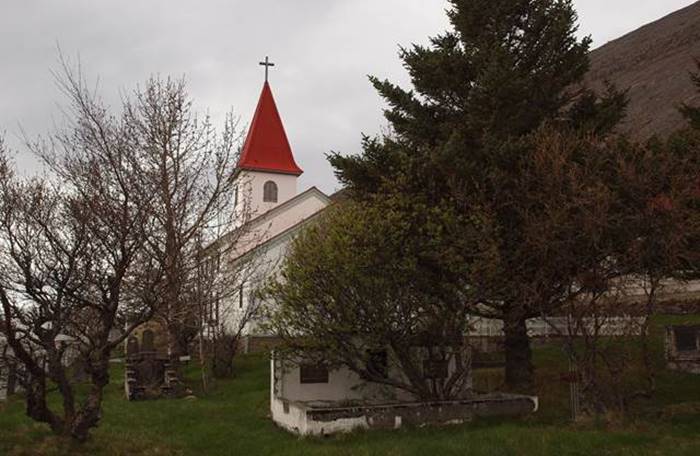 Patreksfjarðarkirkja-2.jpg - mynd